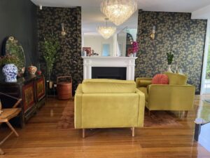 Stylish living room in Beaumaris Project Gallery with vintage decor